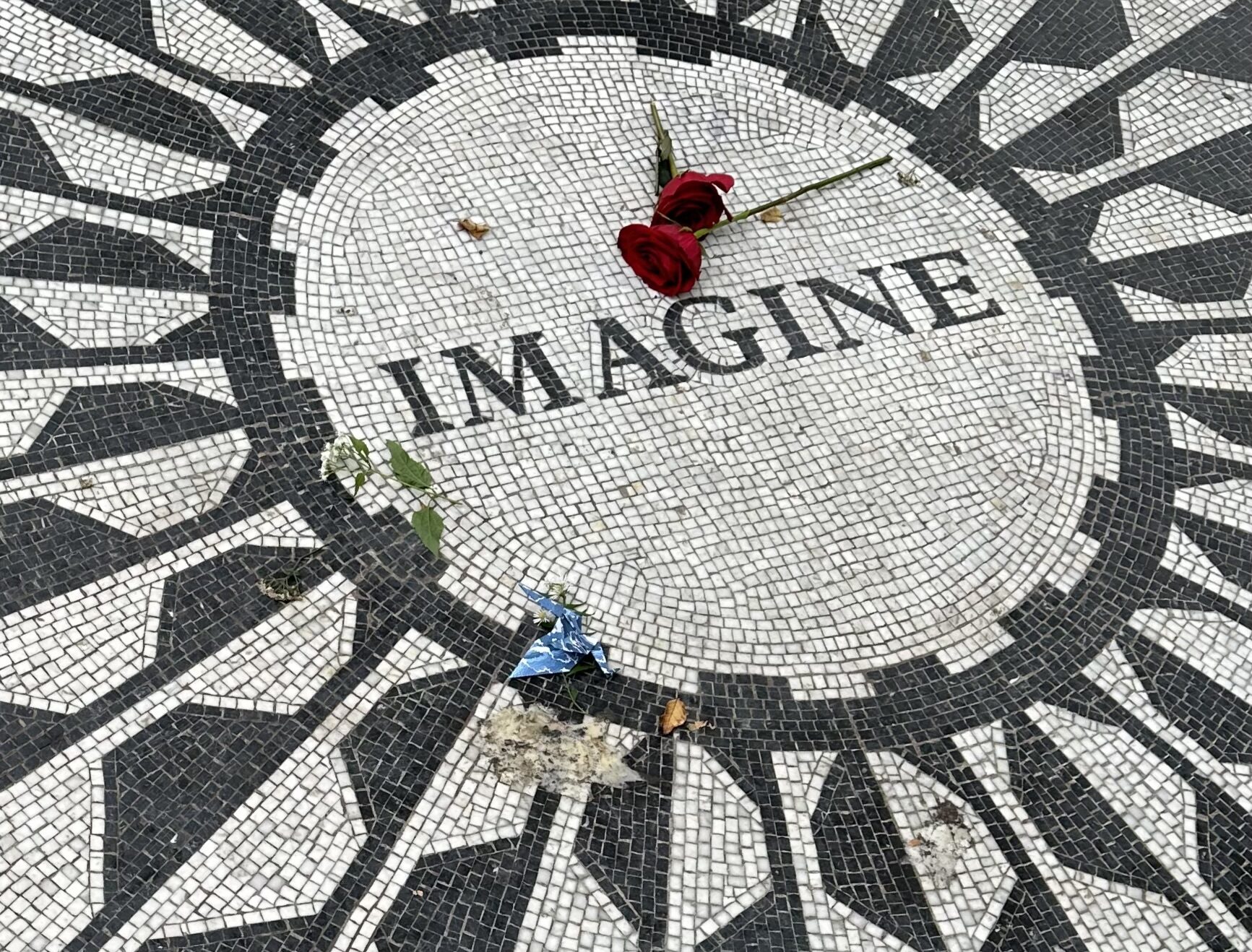 Imagine memorial of John Lennon, Central Park, NY